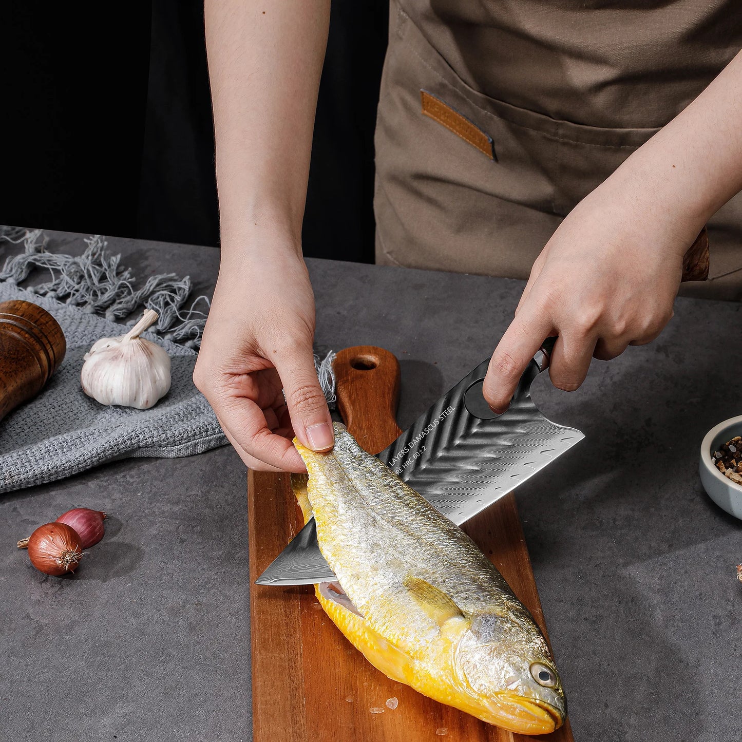 Shangdao Damascus Butcher Knife Viking Cleaver Resin Wood Handle