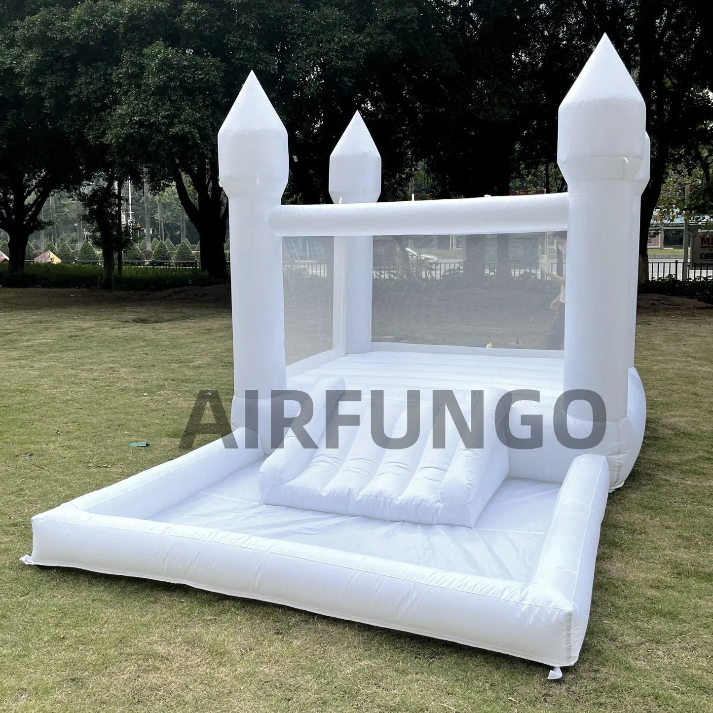 Kids 9x9x7ft Soft Play White Bounce House With Slide Ball Pit Party Customization Inflatable Mini Bouncy Castle With Blower